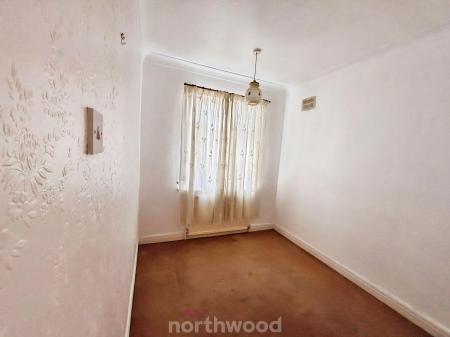 3 bedroom Semi-detached house for sale in Bramworth Road, Hexthorpe, Doncaster, DN4