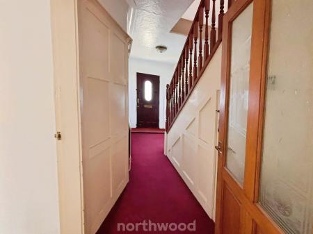 3 bedroom Semi-detached house for sale in Bramworth Road, Hexthorpe, Doncaster, DN4