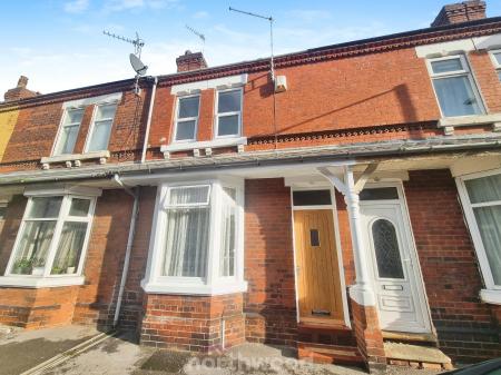 2 bedroom Terraced House to let in Cunningham Road, Hyde Park, Doncaster, DN1