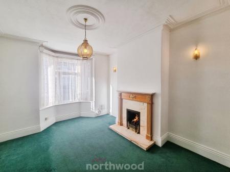 2 bedroom Terraced House to let in Cunningham Road, Hyde Park, Doncaster, DN1