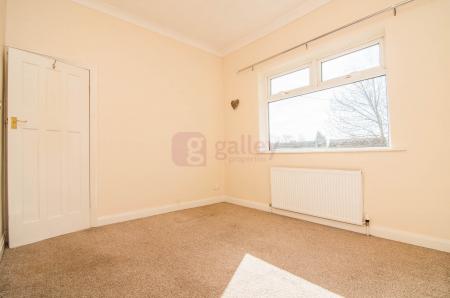 3 bedroom Semi-detached house to let in Sprotbrough Road, Sprotbrough, Doncaster, DN5