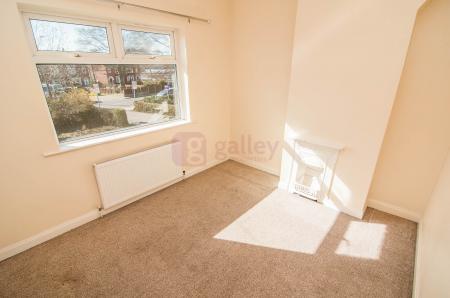 3 bedroom Semi-detached house to let in Sprotbrough Road, Sprotbrough, Doncaster, DN5