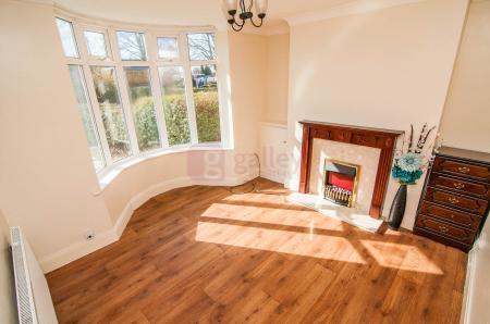 3 bedroom Semi-detached house to let in Sprotbrough Road, Sprotbrough, Doncaster, DN5