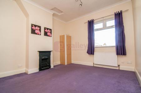 3 bedroom Semi-detached house to let in Sprotbrough Road, Sprotbrough, Doncaster, DN5