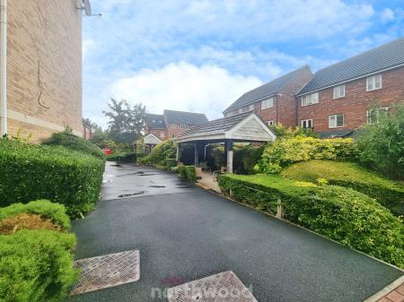 2 bedroom Flat to let in Primrose Place, Bessacarr, Doncaster, DN4