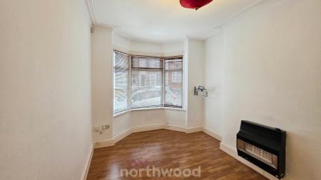 2 bedroom Terraced House to let in Carr View Avenue, Balby, Doncaster, DN4