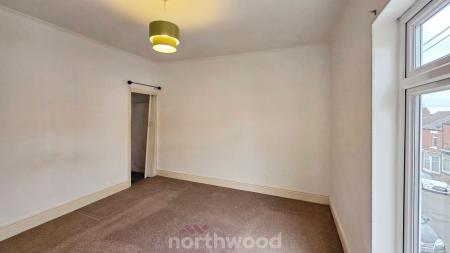 2 bedroom Terraced House to let in Carr View Avenue, Balby, Doncaster, DN4