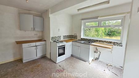 2 bedroom Semi-detached house for sale in Tennyson Avenue, Sprotbrough, Doncaster, DN5
