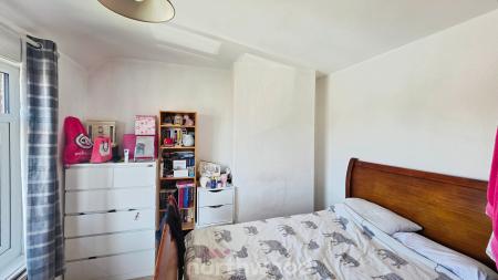 2 bedroom Semi-detached house for sale in Tennyson Avenue, Sprotbrough, Doncaster, DN5