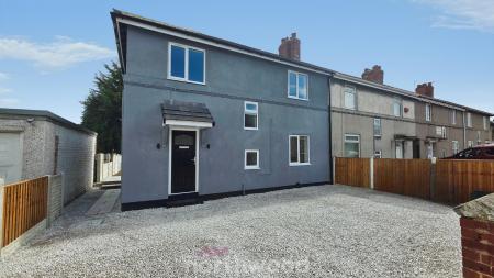 3 bedroom Semi-detached house for sale in Briar Road, Skellow, Doncaster, DN6