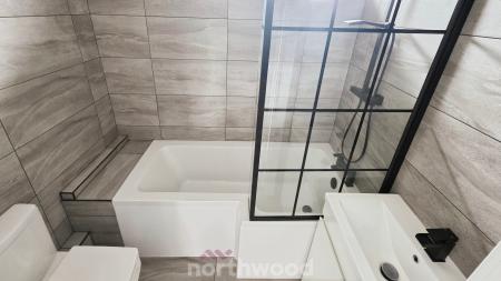 3 bedroom Semi-detached house for sale in Briar Road, Skellow, Doncaster, DN6