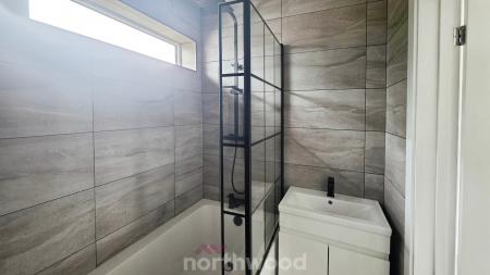 3 bedroom Semi-detached house for sale in Briar Road, Skellow, Doncaster, DN6