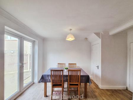 3 bedroom Semi-detached house for sale in Cheviot Drive, Scawthorpe, Doncaster, DN5