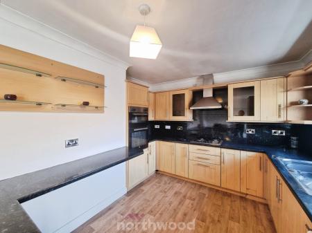 3 bedroom Semi-detached house for sale in Cheviot Drive, Scawthorpe, Doncaster, DN5
