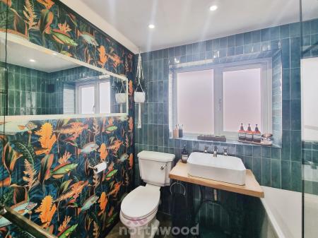 3 bedroom Semi-detached house for sale in Darrington Drive, Warmsworth, Doncaster, DN4