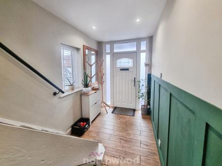 3 bedroom Semi-detached house for sale in Darrington Drive, Warmsworth, Doncaster, DN4