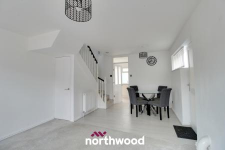 2 bedroom Semi-detached house for sale in Eastfield Drive, Askern, Doncaster, DN6