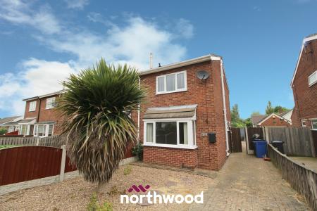 2 bedroom Semi-detached house for sale in Eastfield Drive, Askern, Doncaster, DN6