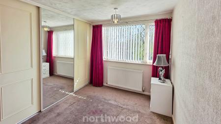 3 bedroom Semi-detached bungalow for sale in Greenfield Close, Armthorpe, Doncaster, DN3