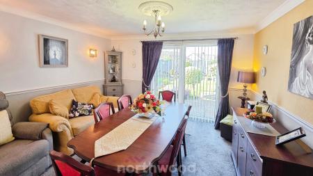 3 bedroom Semi-detached bungalow for sale in Greenfield Close, Armthorpe, Doncaster, DN3