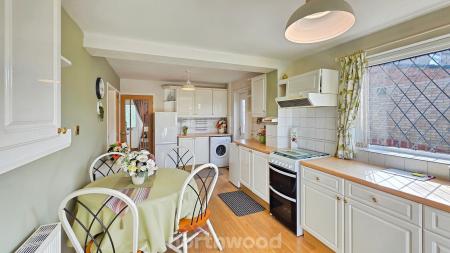 3 bedroom Semi-detached bungalow for sale in Greenfield Close, Armthorpe, Doncaster, DN3