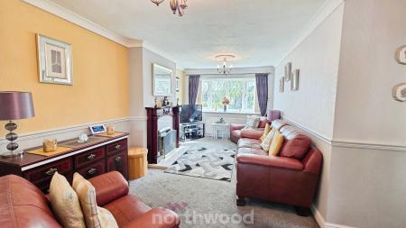 3 bedroom Semi-detached bungalow for sale in Greenfield Close, Armthorpe, Doncaster, DN3