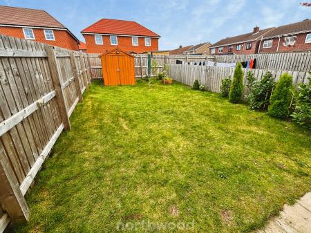 2 bedroom Semi-detached house to let in Farleigh Drive, Harworth, Doncaster, DN11