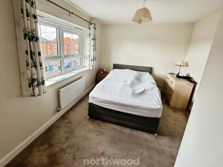 2 bedroom Semi-detached house to let in Farleigh Drive, Harworth, Doncaster, DN11