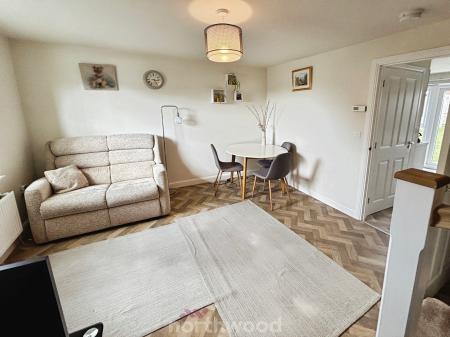 2 bedroom Semi-detached house to let in Farleigh Drive, Harworth, Doncaster, DN11