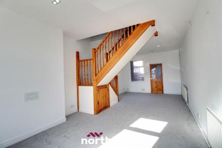 2 bedroom Terraced House to let in Cross Bank, Balby, Doncaster, DN4