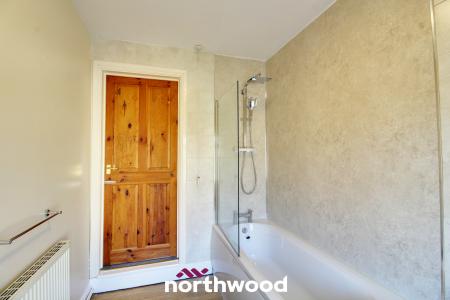 2 bedroom Terraced House to let in Cross Bank, Balby, Doncaster, DN4