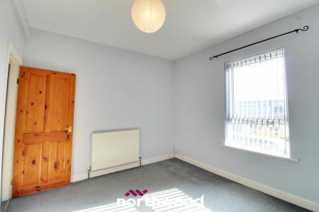 2 bedroom Terraced House to let in Cross Bank, Balby, Doncaster, DN4