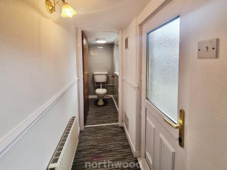 3 bedroom Terraced House to let in Asquith Road, Bentley, Doncaster, DN5