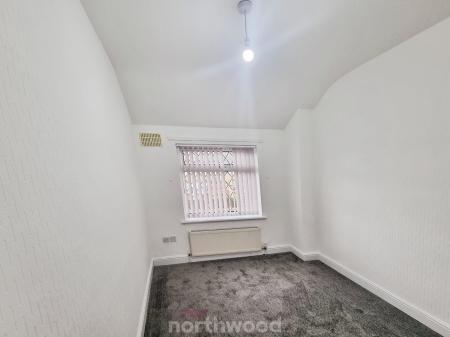 3 bedroom Terraced House to let in Asquith Road, Bentley, Doncaster, DN5