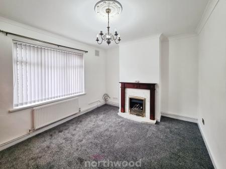 3 bedroom Terraced House to let in Asquith Road, Bentley, Doncaster, DN5