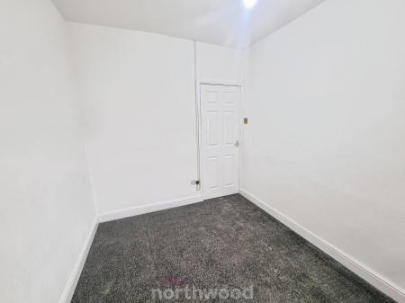 3 bedroom Terraced House to let in Asquith Road, Bentley, Doncaster, DN5