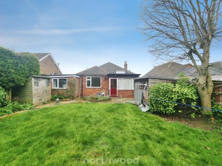 2 bedroom Bungalow for sale in Park Lane, Bessacarr, Doncaster, DN4