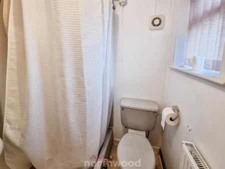 2 bedroom Bungalow for sale in Park Lane, Bessacarr, Doncaster, DN4