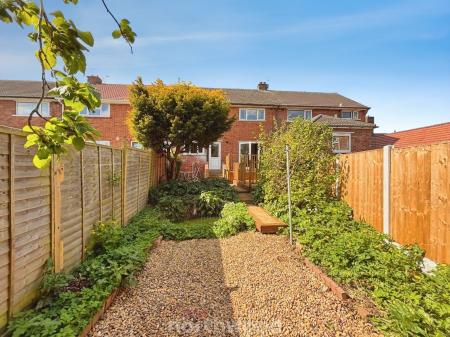 3 bedroom Terraced House to let in Millmoor Road, Cantley, Doncaster, DN4