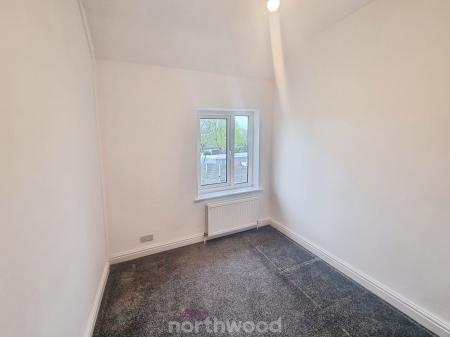 3 bedroom Semi-detached house to let in Cow House Lane, Armthorpe, Doncaster, DN3