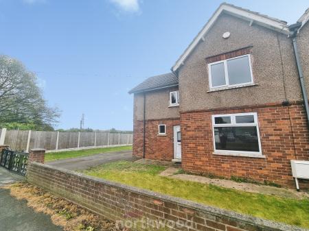 3 bedroom Semi-detached house to let in Cow House Lane, Armthorpe, Doncaster, DN3