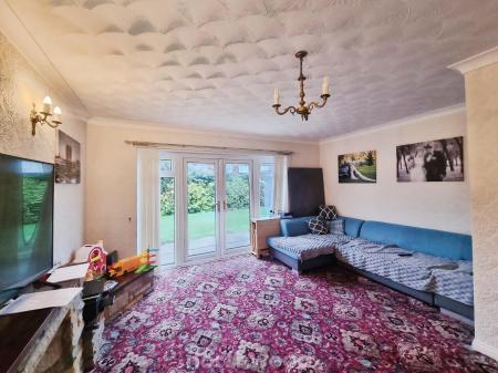 2 bedroom Bungalow for sale in Whitton Close, Bessacarr, Doncaster, DN4