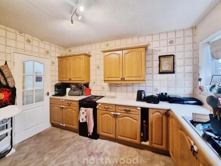 2 bedroom Bungalow for sale in Whitton Close, Bessacarr, Doncaster, DN4