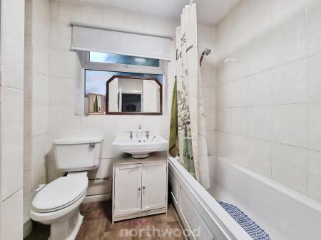 2 bedroom Bungalow for sale in Whitton Close, Bessacarr, Doncaster, DN4