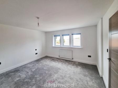4 bedroom Detached house for sale in Bawtry Road, Bessacarr, Doncaster, DN4
