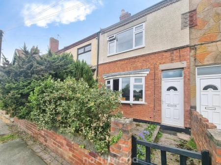 3 bedroom Terraced House for sale in Selby Road, Askern, Doncaster, DN6