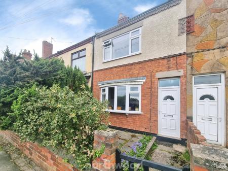 3 bedroom Terraced House for sale in Selby Road, Askern, Doncaster, DN6