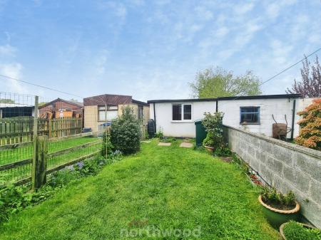 3 bedroom Terraced House for sale in Selby Road, Askern, Doncaster, DN6