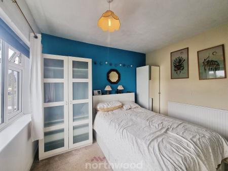 3 bedroom Terraced House for sale in Selby Road, Askern, Doncaster, DN6