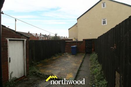 2 bedroom Terraced House to let in Balby Road, Balby, Doncaster, DN4